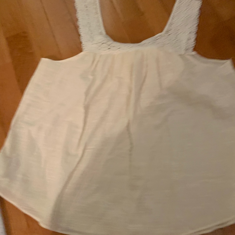 Flowing sleeveless top